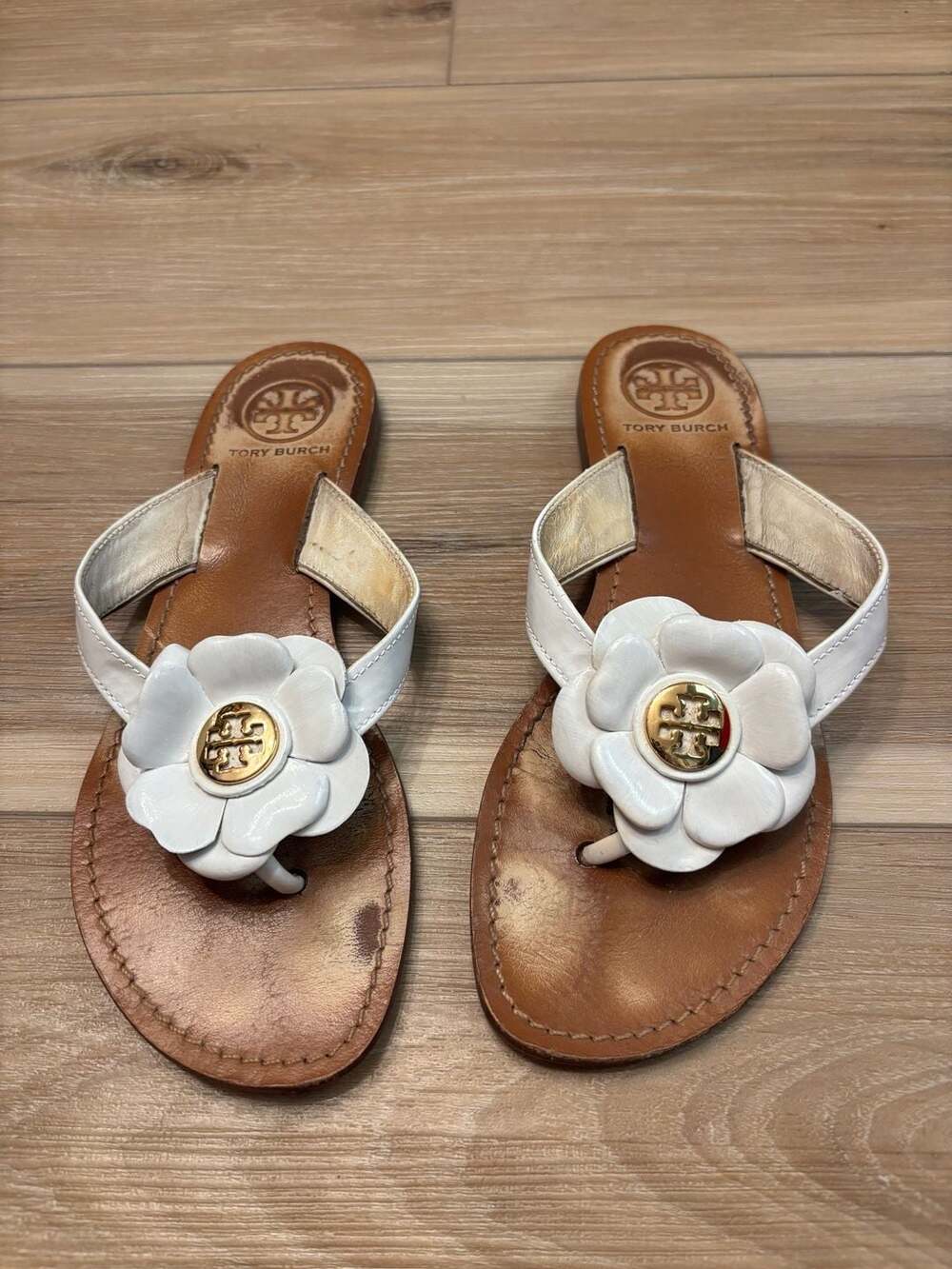 Tory Burch White Leather Flower Thong Sandals